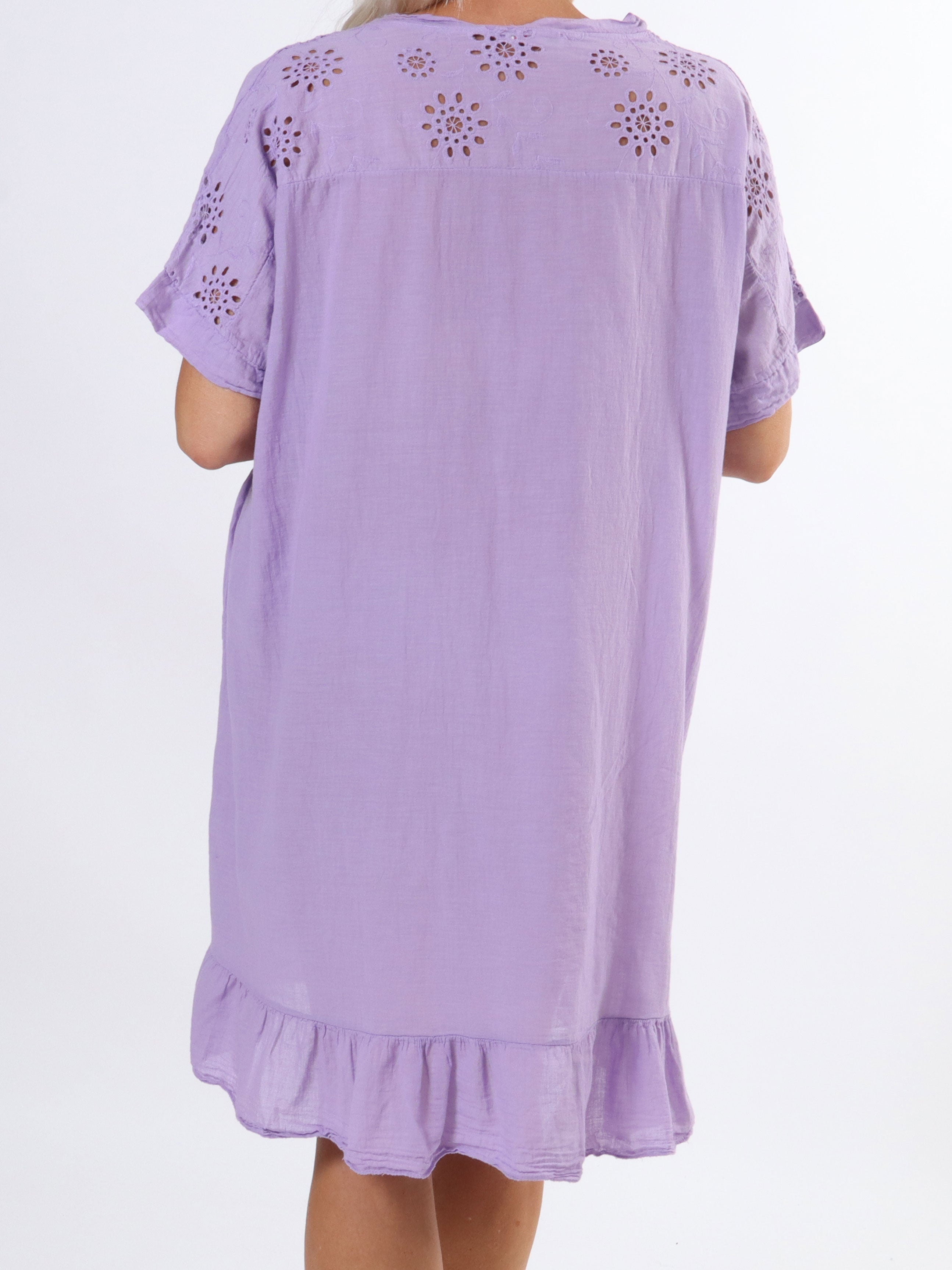 Bine - Simpel plus size kjole med broderie anglaise